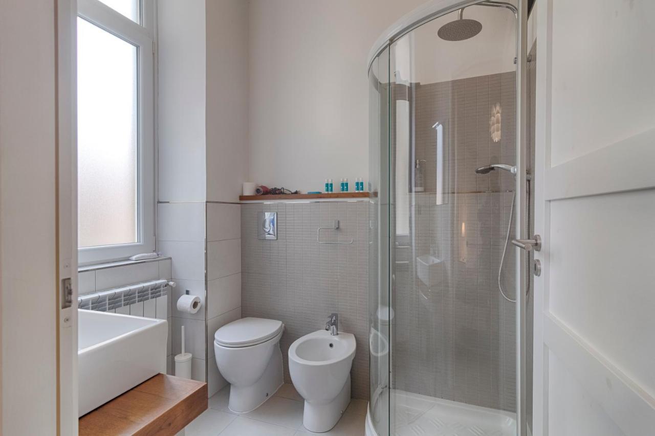 Mihaela Apartment - Charme Near The Station ترييستي المظهر الخارجي الصورة