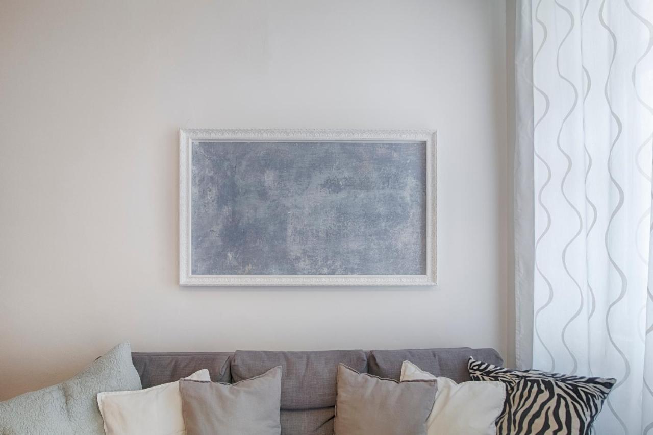 Mihaela Apartment - Charme Near The Station ترييستي المظهر الخارجي الصورة