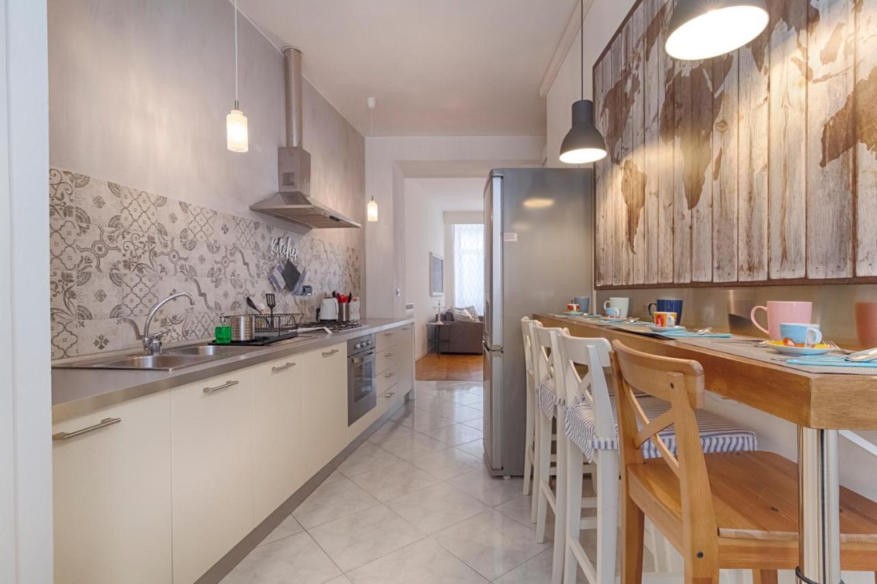 Mihaela Apartment - Charme Near The Station ترييستي المظهر الخارجي الصورة
